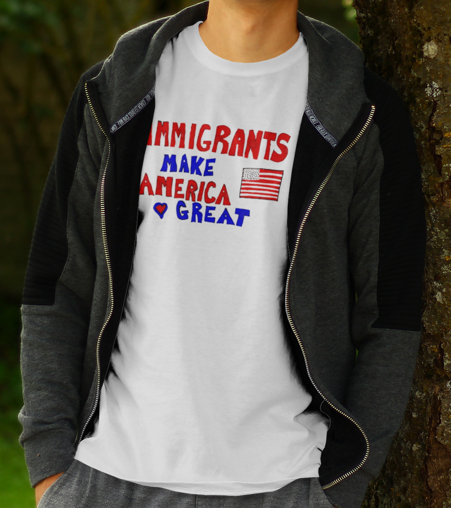 Immigrants Make America Great Heart Flag 2025 T-Shirt