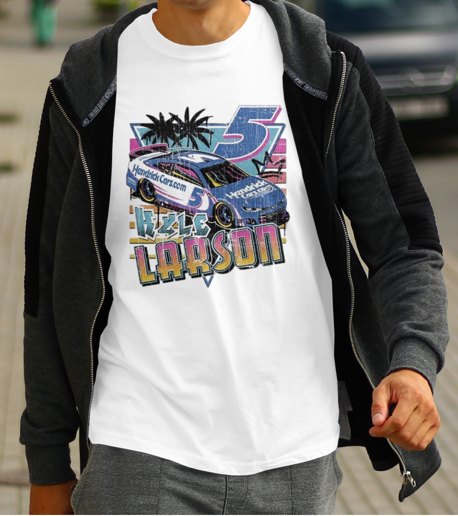 Kyle Larson Hendrickcars.com Racing Car Palm Trees Sunset Retro Style T-Shirt