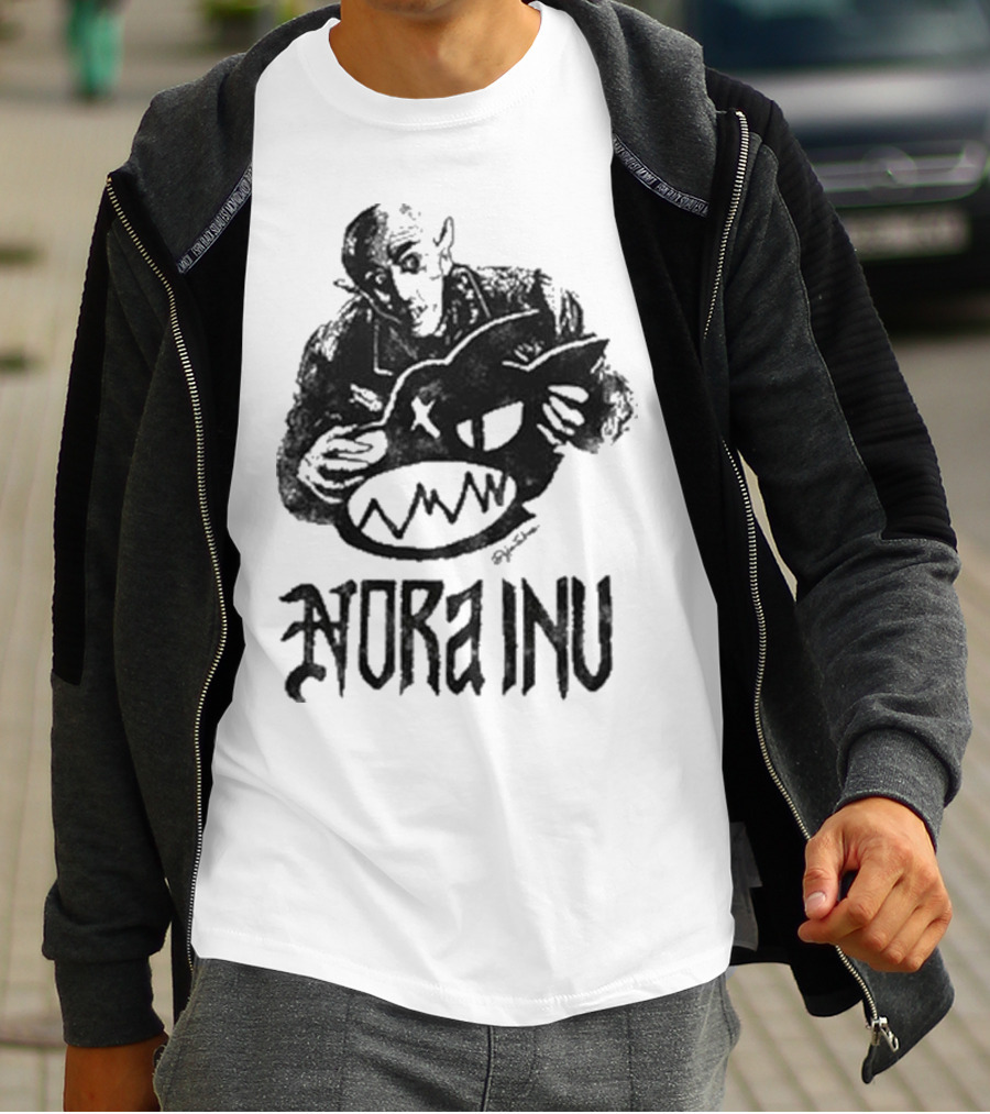 Nora Inu Vampyre Monster Art T-Shirt