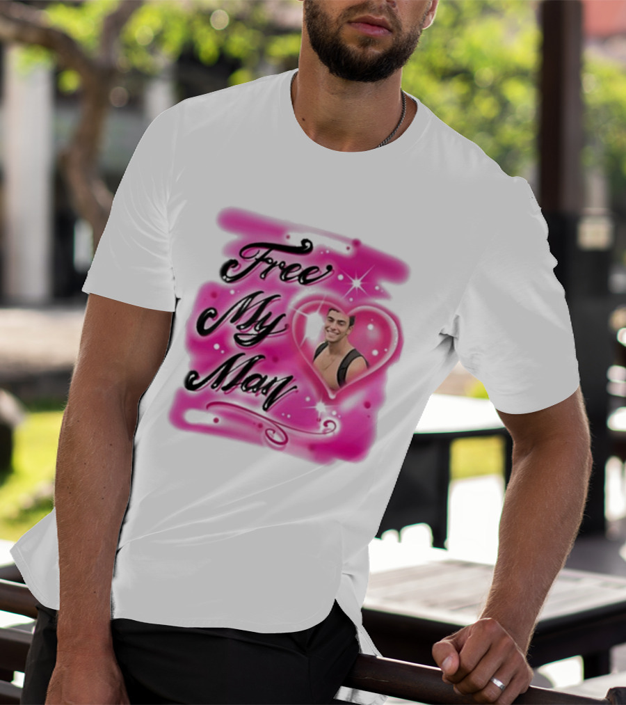 Free My Man Luigi Mangione Heart Pink Background T-Shirt