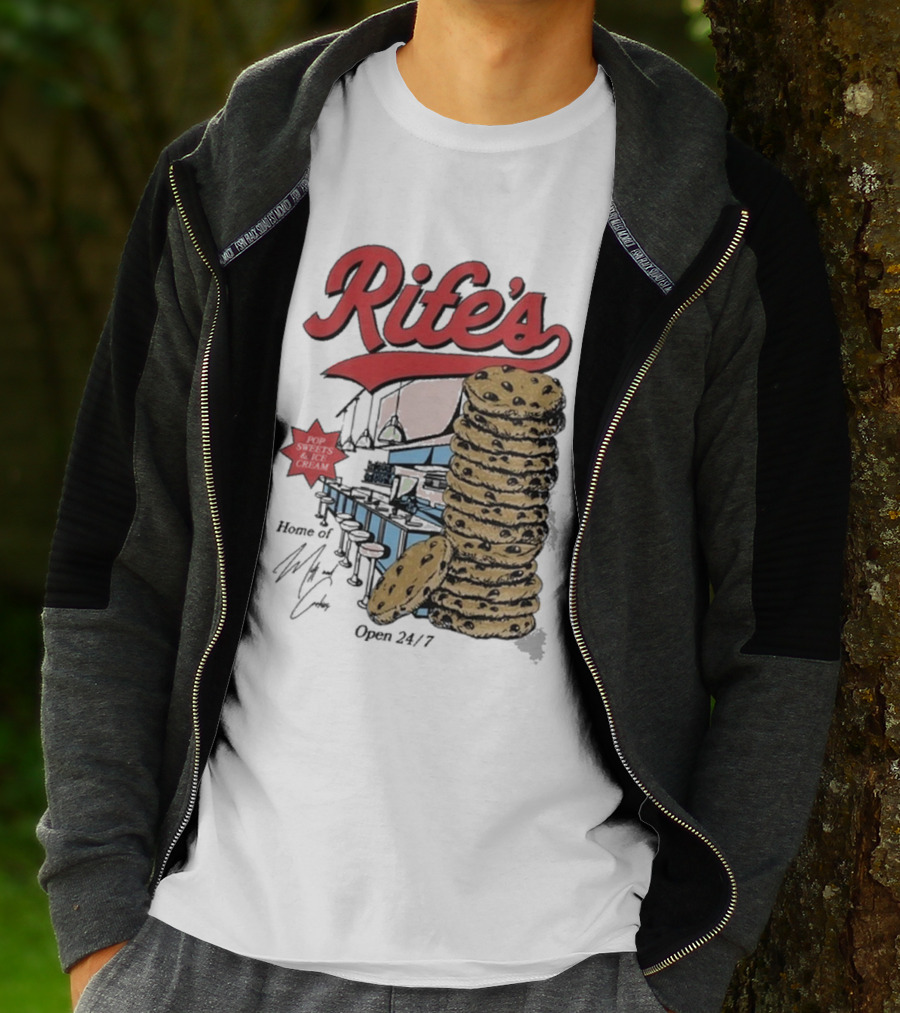 Rife's Diner 2025 Cookie Stack Retro Style T-Shirt