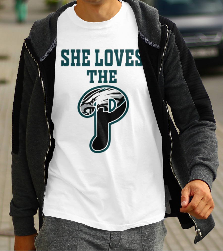 She Loves The Philadelphia Eagles P Birds Football T-Shirt