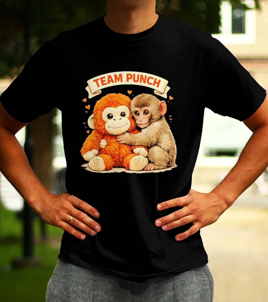 Team Punch Cute Baby Monkey Hugging Orange Plush Toy Charming Japanese Style Hearts T-Shirt
