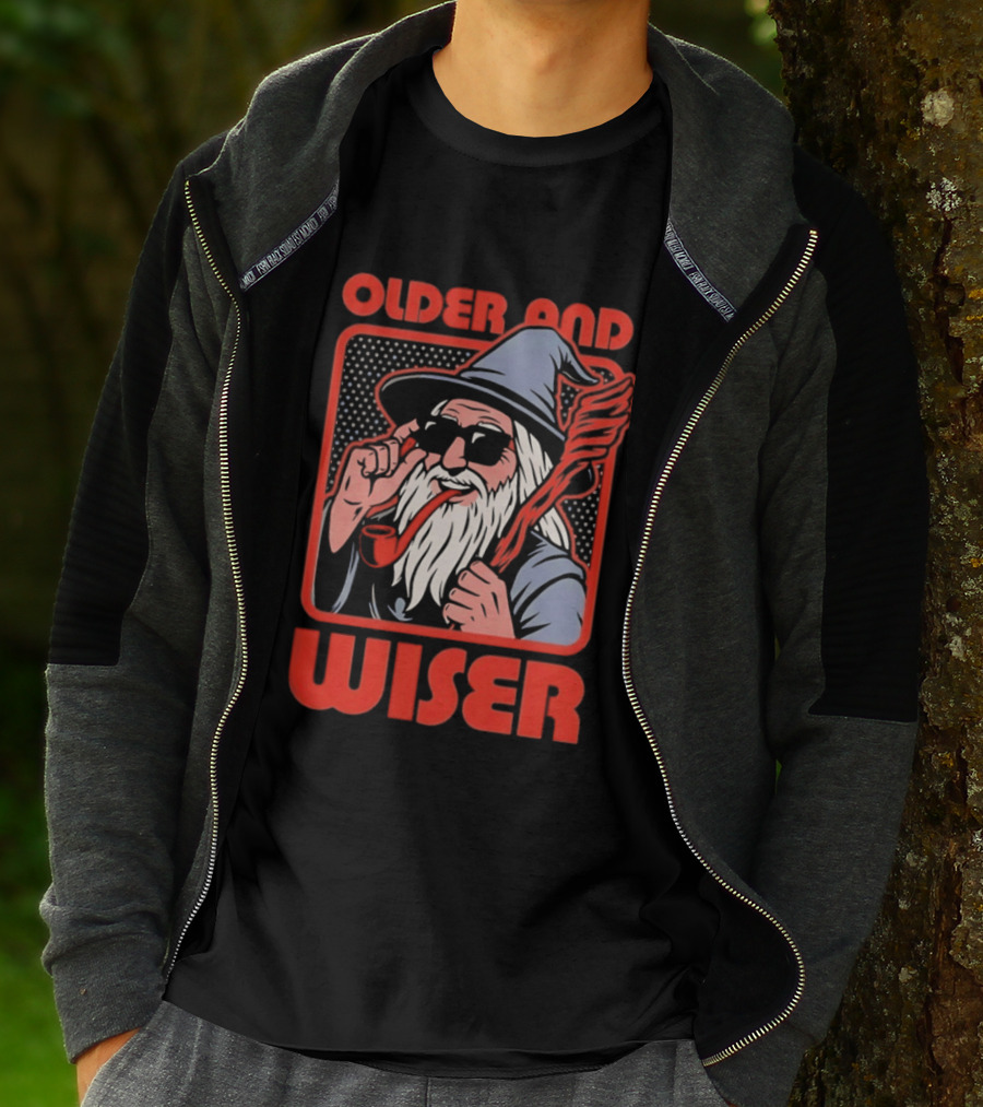 Older And Wiser Gandalf Smoking Pipe And Staff T-Shirt