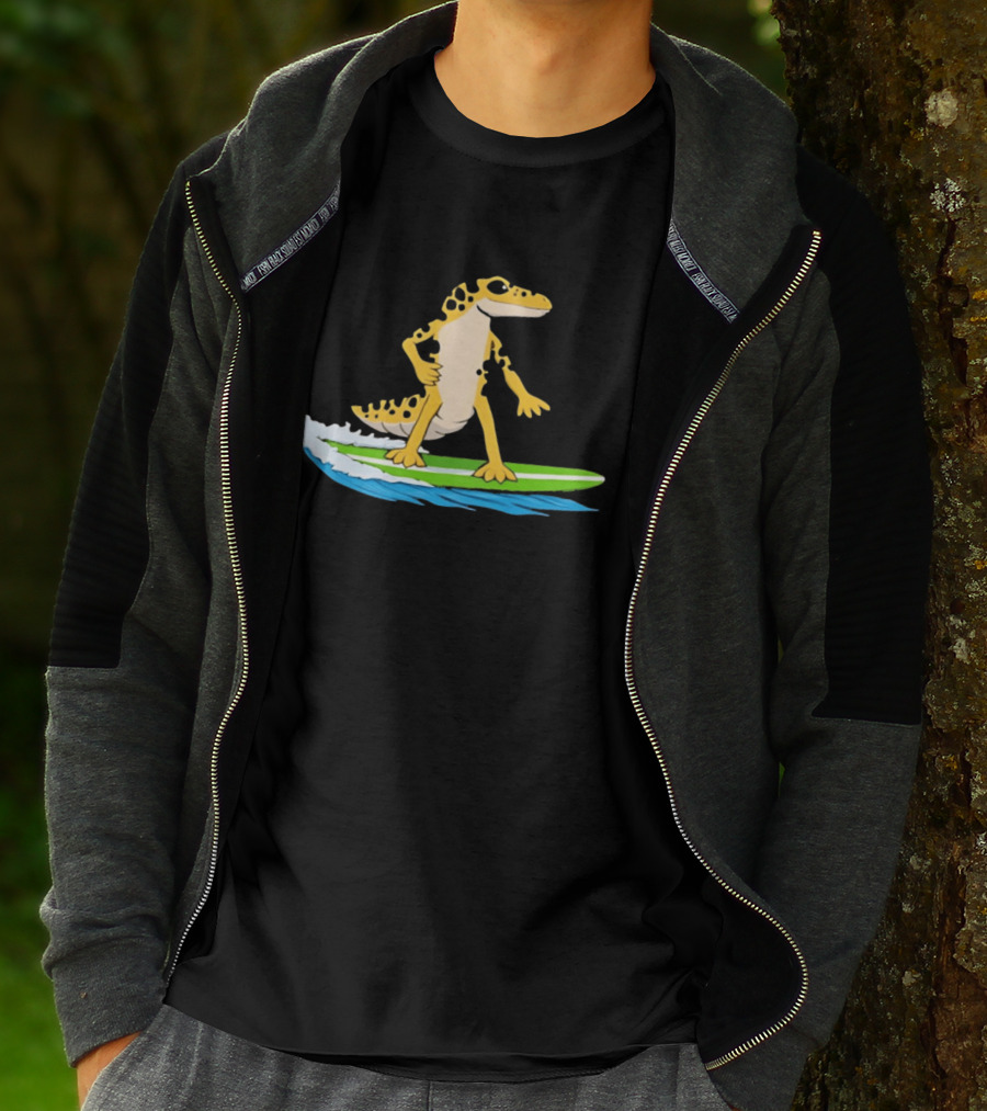 Leopard Gecko Yellow Lizard Riding Surfboard T-Shirt