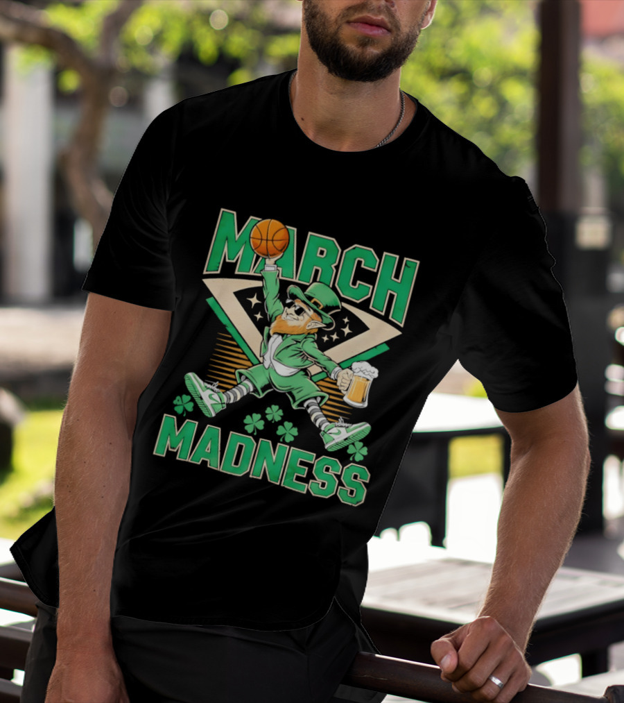 Leprechaun March Madness Basketball St. Patrick's Day Celebration T-Shirt
