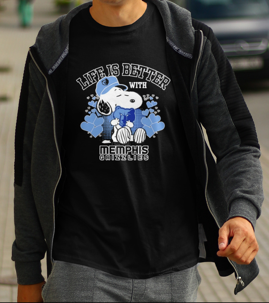 Life Is Better With Memphis Grizzlies Snoopy Holding Memphis Grizzlies T-Shirt