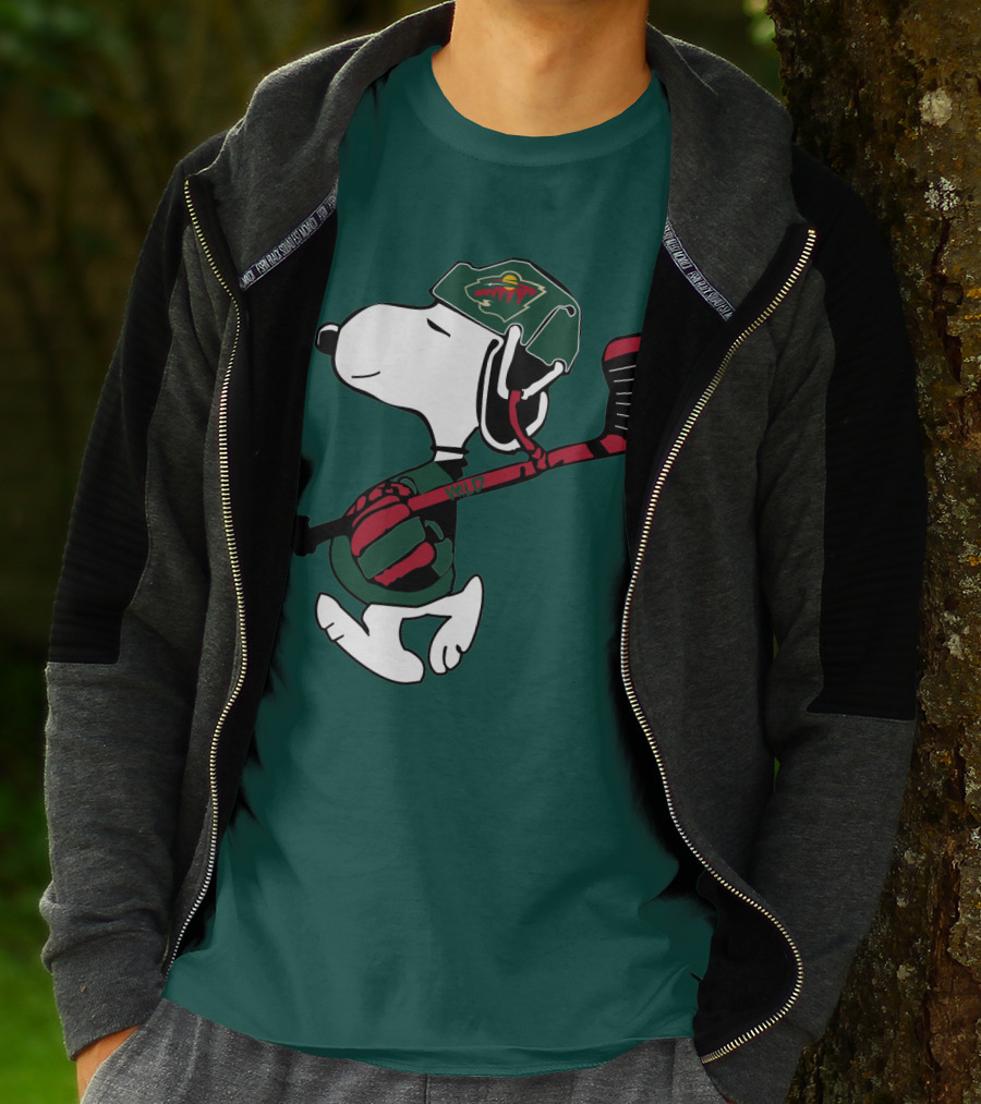 Minnesota Wild Snoopy Hockey T-Shirt