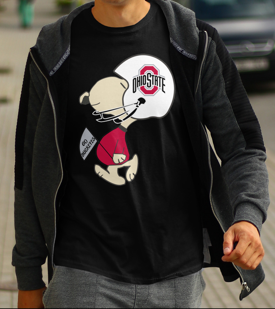 Snoopy Ohio State Buckeyes Go Buckeyes Football Helmet T-Shirt