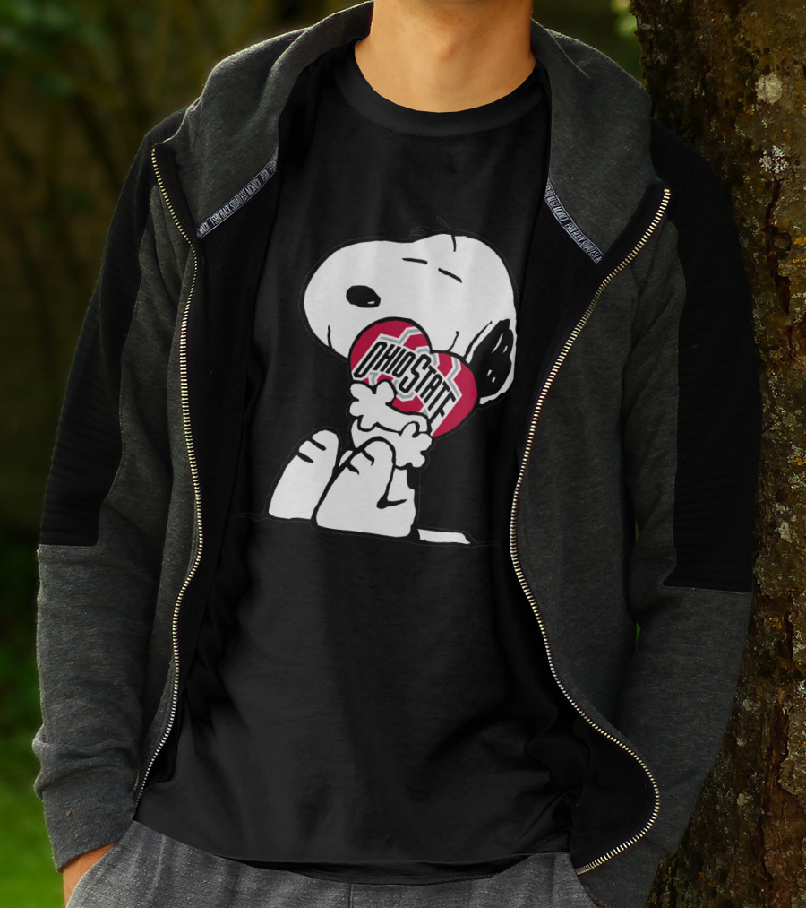 Snoopy With Ohio State Buckeyes Heart T-Shirt