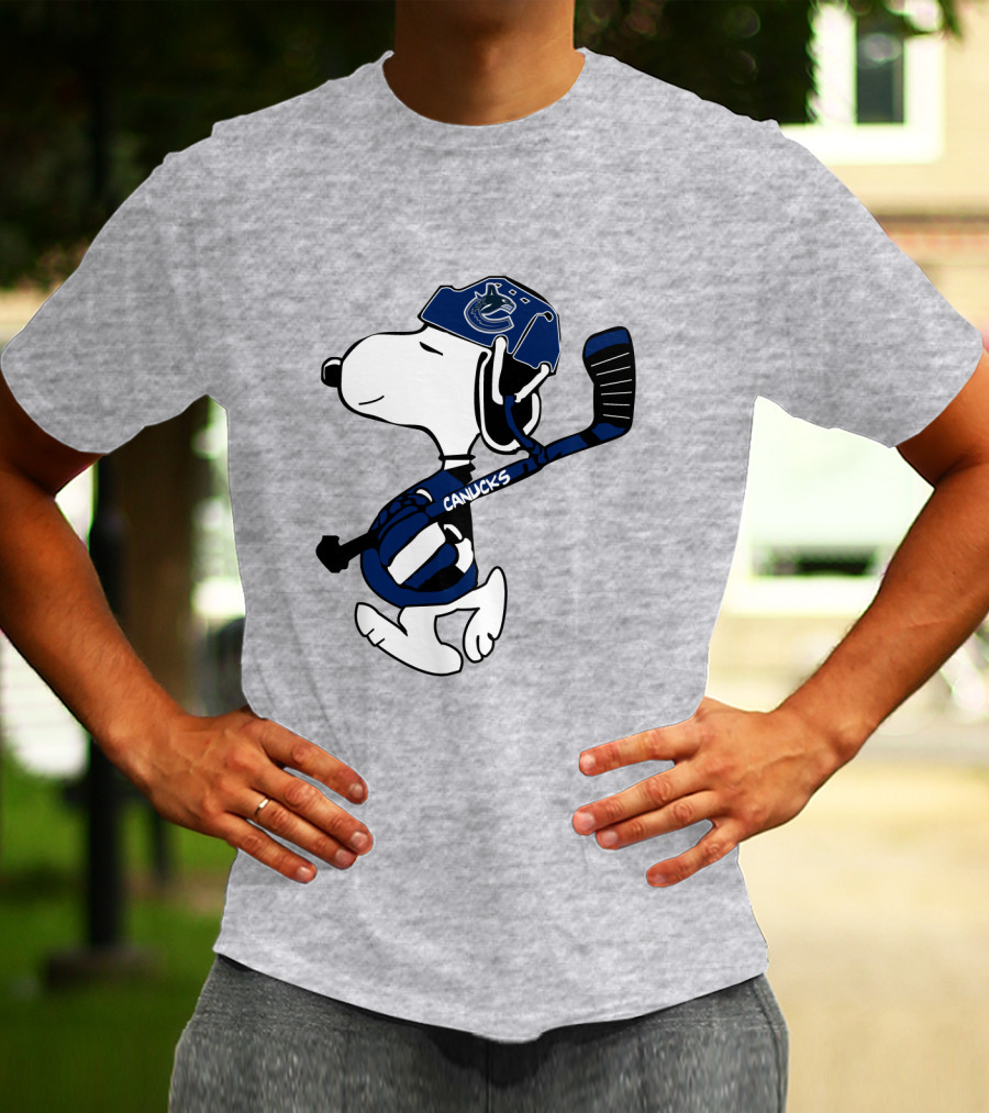 Vancouver Canucks Snoopy Hockey Player T-Shirt