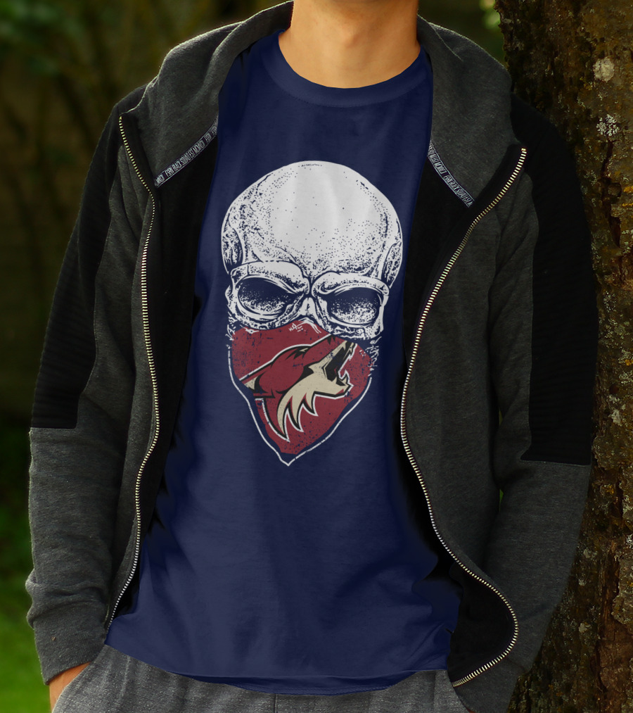 Arizona Coyotes Skull Logo With Coyote Mask T-Shirt