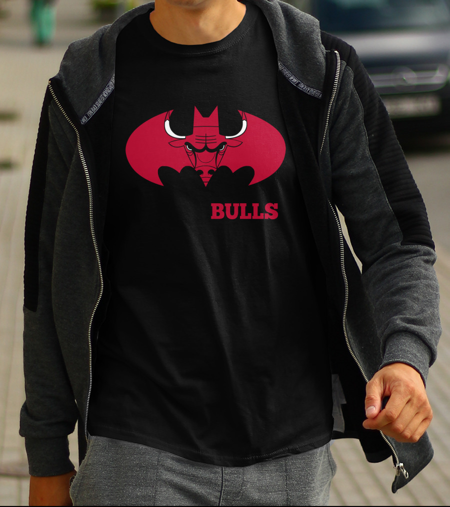 Bulls Batman Logo Mashup T-Shirt