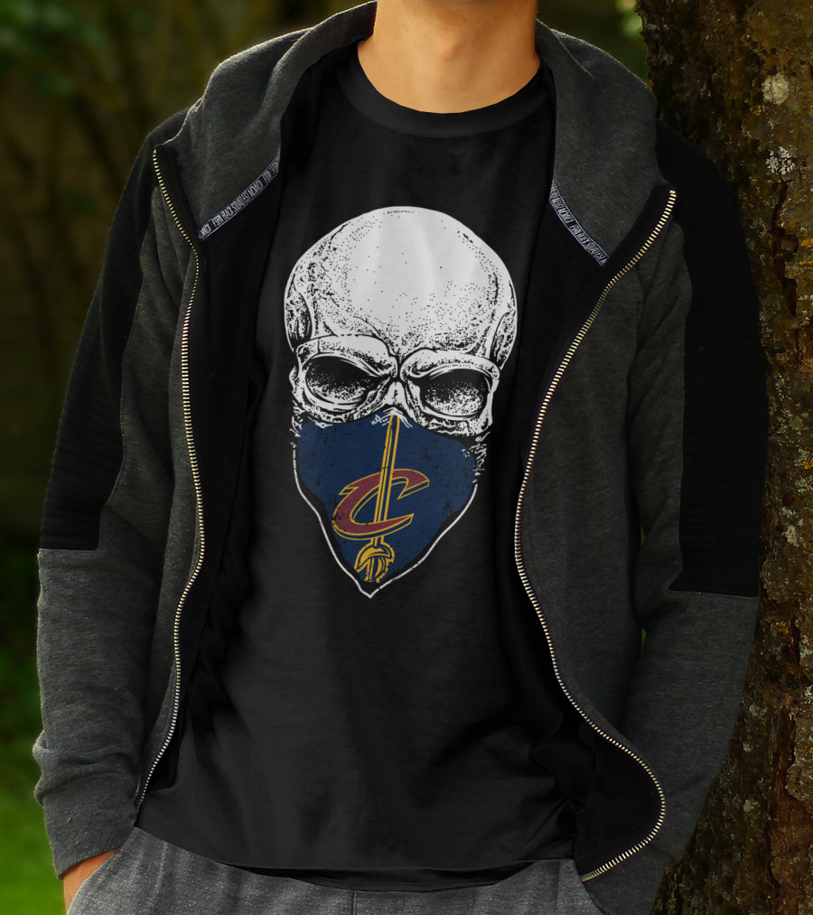 Cleveland Cavaliers Skull With C Logo On Face Mask T-Shirt