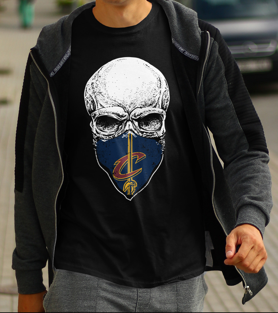 Cleveland Cavaliers Skull With C Logo On Face Mask T-Shirt