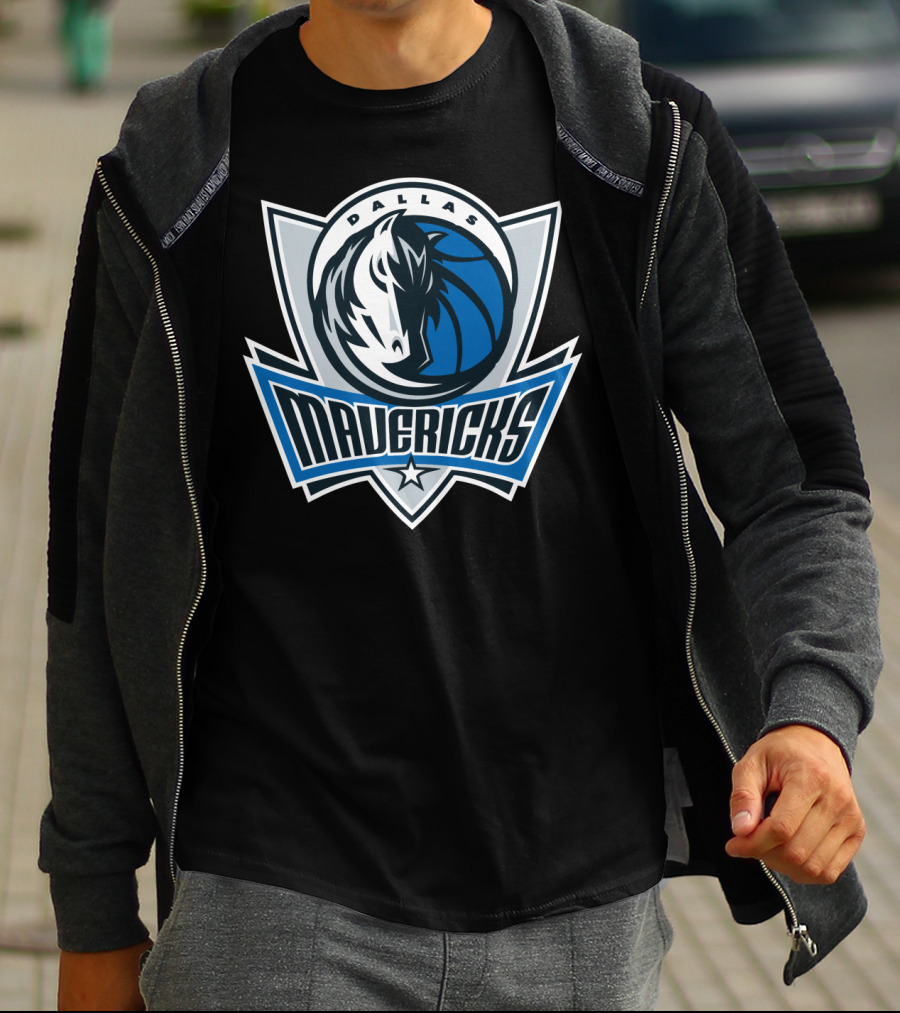 Dallas Mavericks Basketball Team T-Shirt