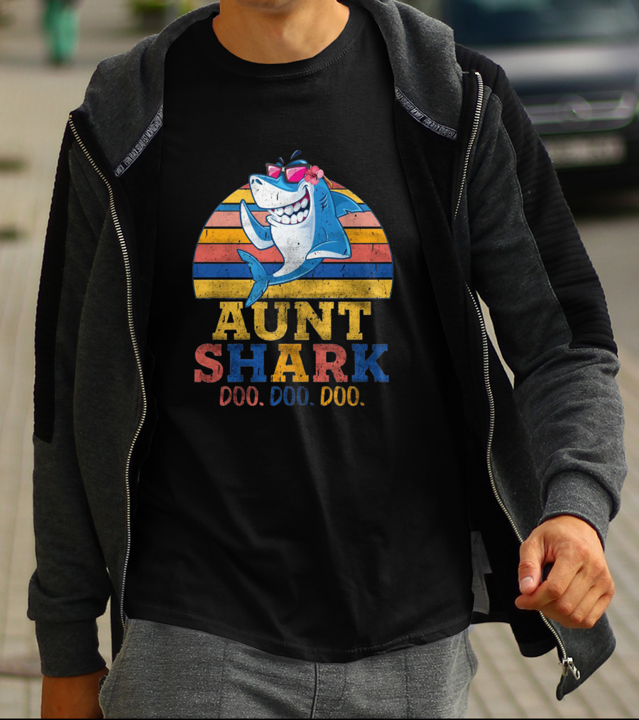 Aunt Shark Doo Doo Doo Retro Sunglasses Beach T-Shirt