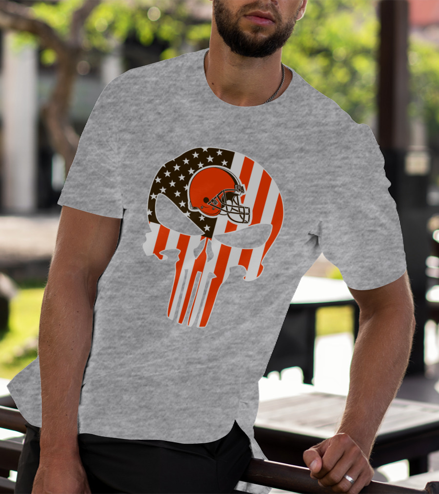Browns American Flag Skull Helmet T-Shirt