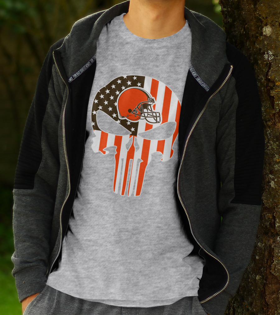 Browns American Flag Skull Helmet T-Shirt
