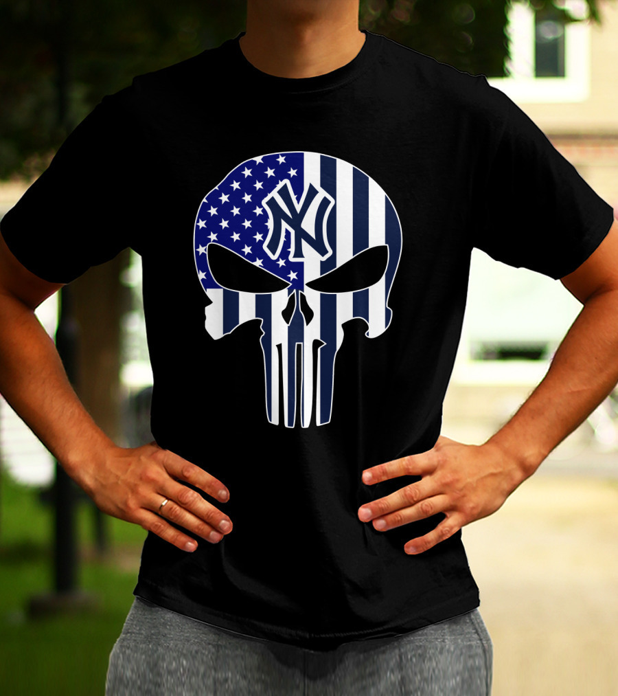 New York Yankees Skull With American Flag T-Shirt