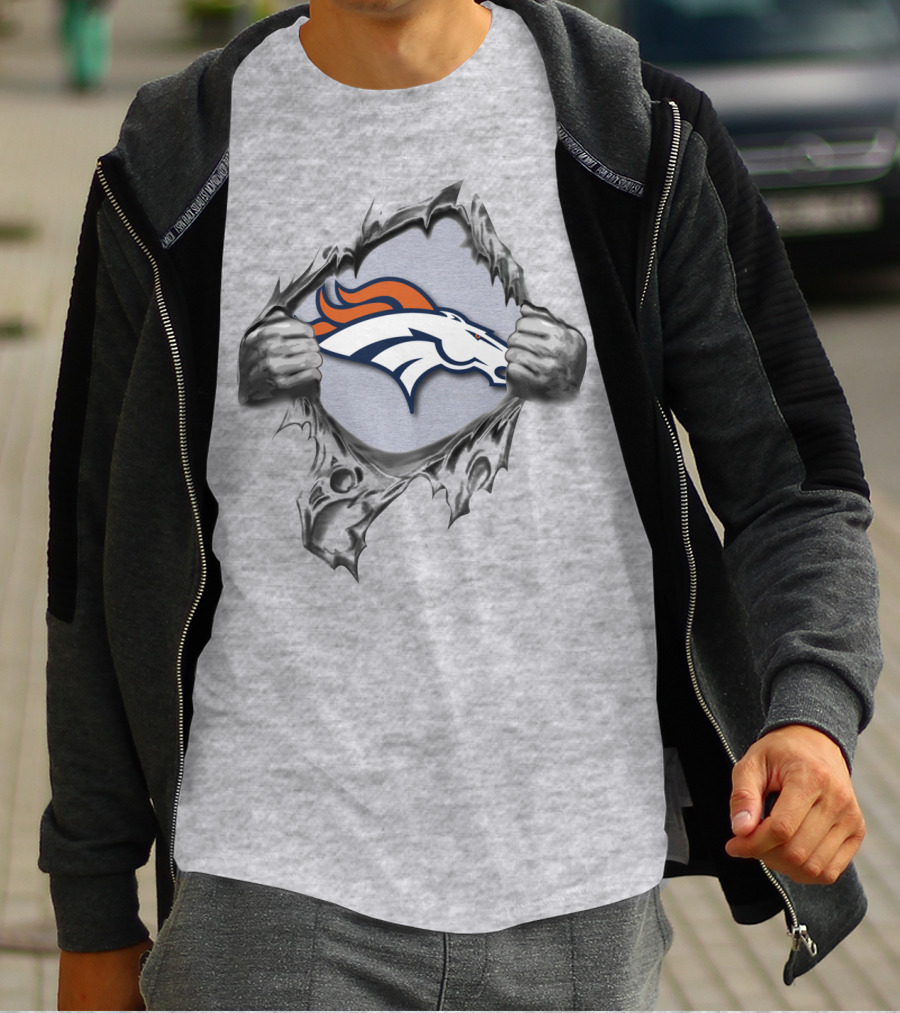 Denver Broncos Ripped Logo Fan T-Shirt