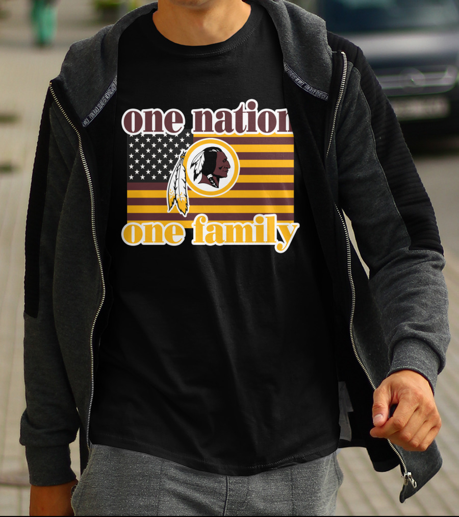 One Nation One Family Washington Redskins Logo American Flag T-Shirt