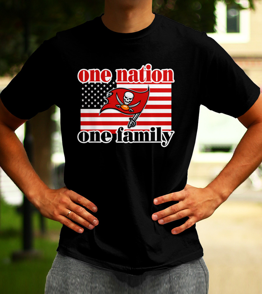 One Nation One Family Tampa Bay Buccaneers American Flag T-Shirt