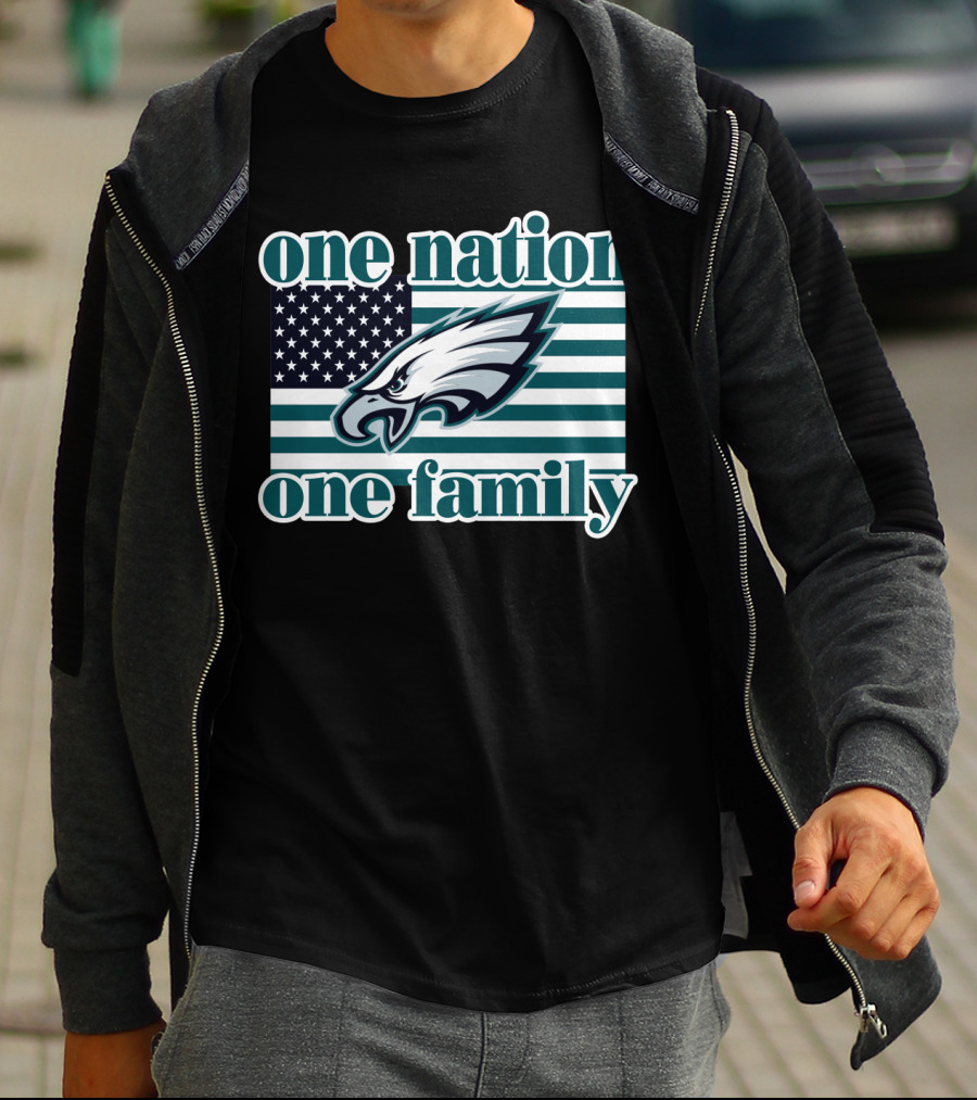 One Nation One Family Philadelphia Eagles Flag T-Shirt