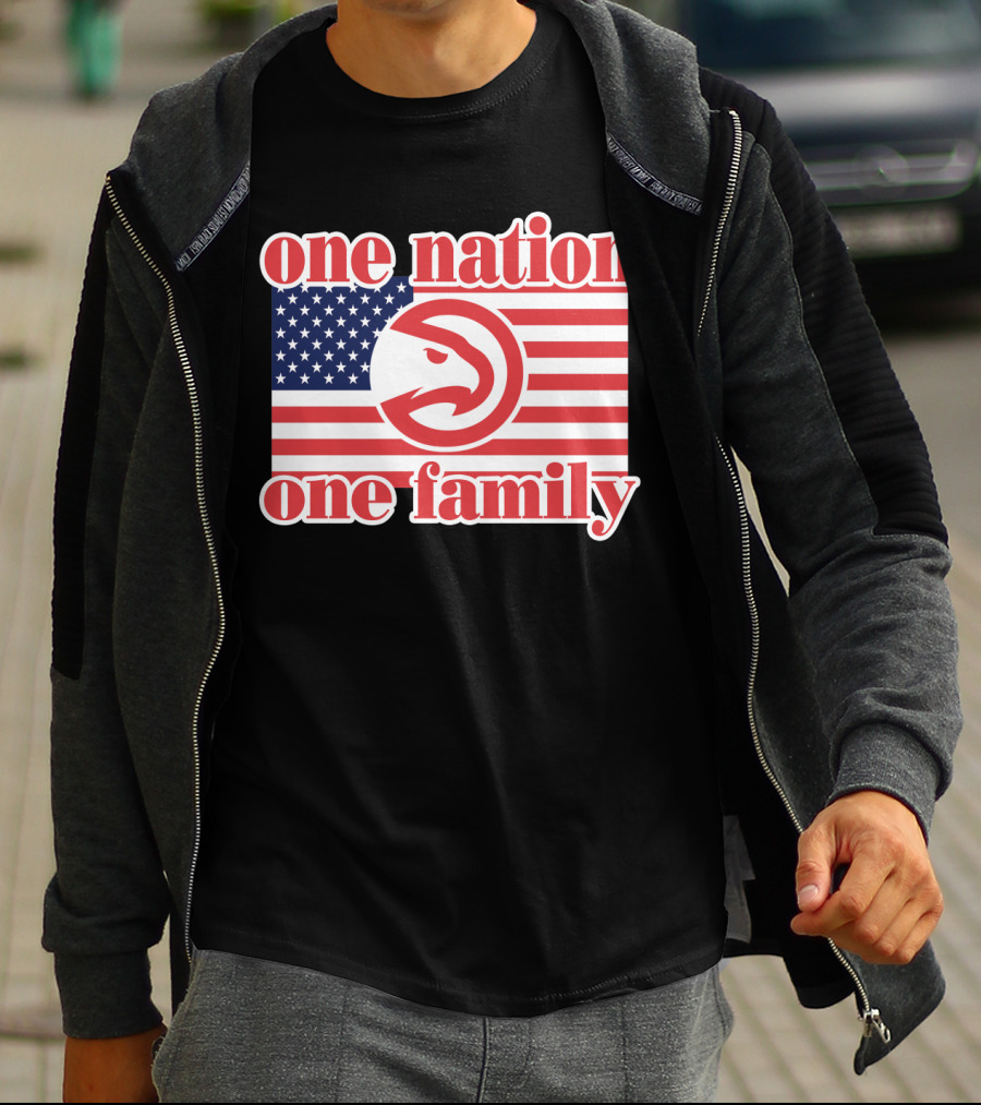 Atlanta Hawks One Nation One Family Usa Flag T-Shirt