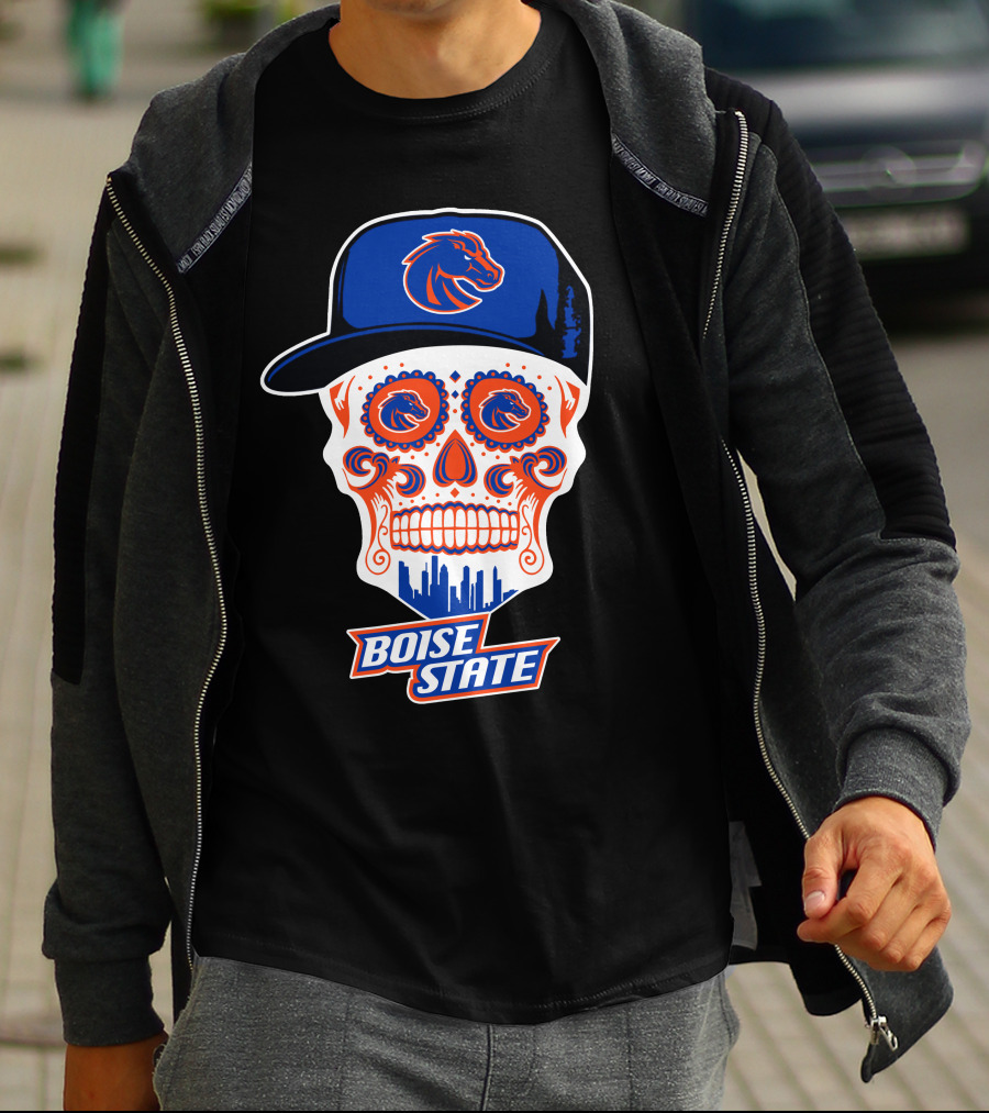 Boise State Broncos Skull With Hat And City Skyline T-Shirt