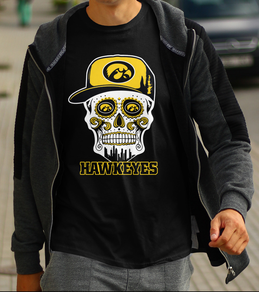 Iowa Hawkeyes Skull With Cap And City Skyline T-Shirt