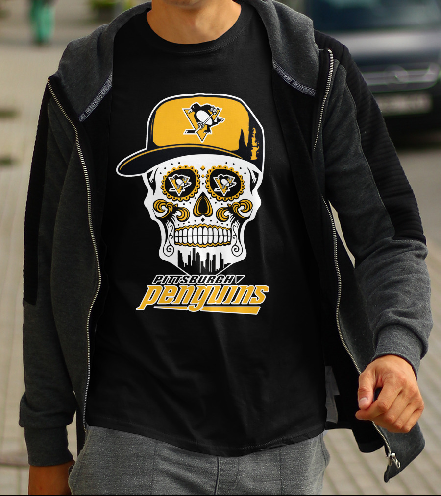 Pittsburgh Penguins Skull Hat Logo Skyline T-Shirt