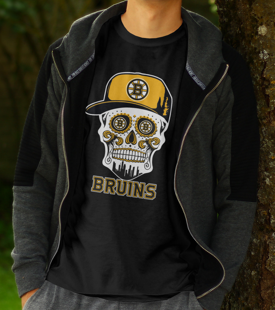 Boston Bruins Skull Iconic Hockey Hat T-Shirt