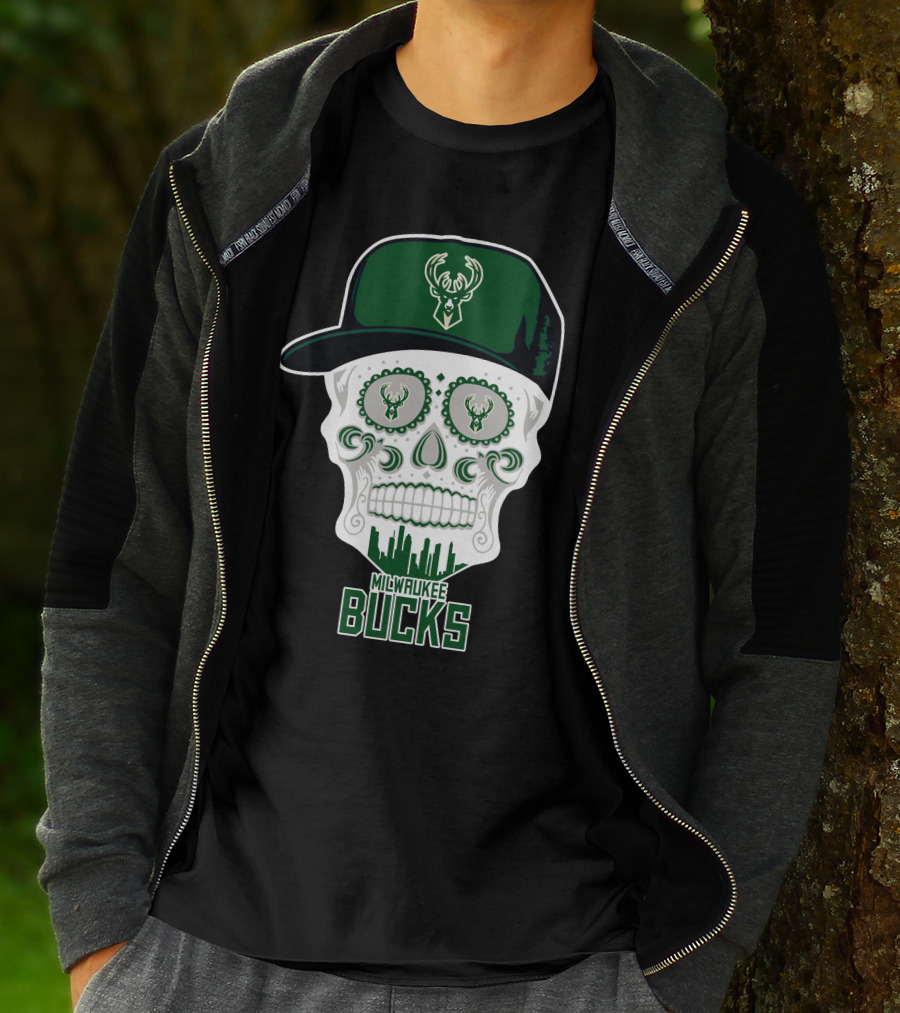 Milwaukee Bucks Skull With Cap And Skyline T-Shirt