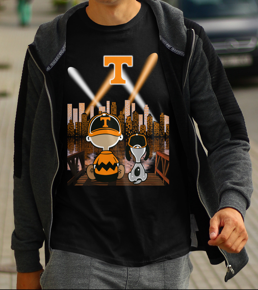 Tennessee Volunteers City Night Skyline With Iconic Cartoon Characters T-Shirt