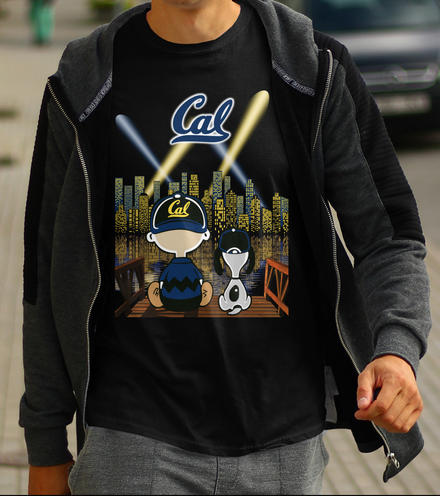 Cal Golden Bears Night Skyline With Dog And City Lights T-Shirt