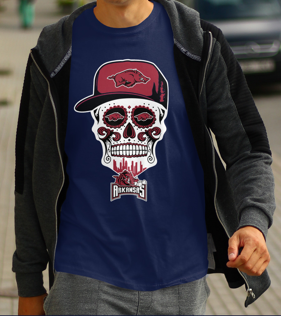 Arkansas Razorbacks Skull With Hat And Team T-Shirt