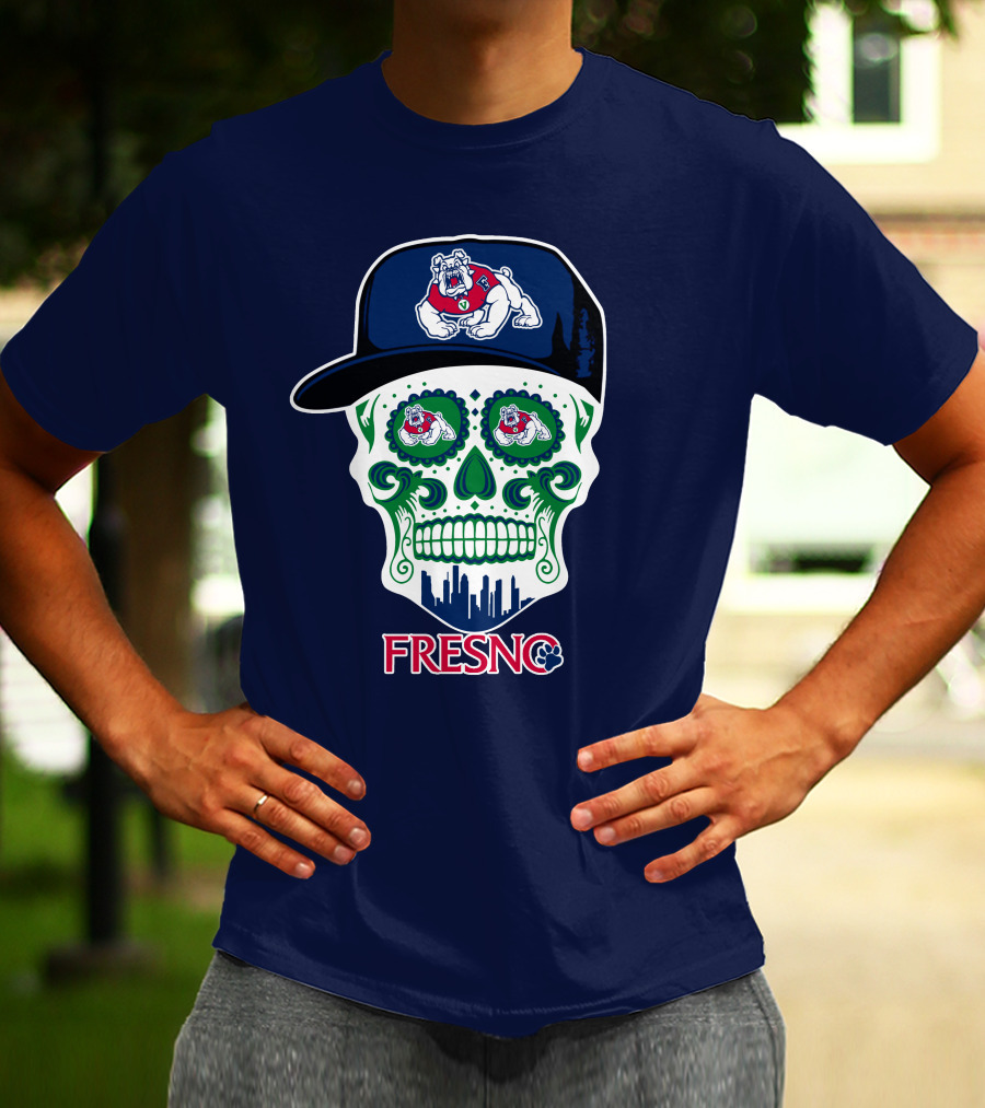 Fresno State Bulldogs Skull Artwork With Bulldog Hat And City Skyline T-Shirt