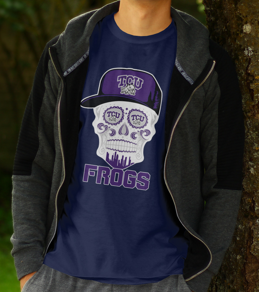 Tcu Horned Frogs Skull Logo With Cap T-Shirt