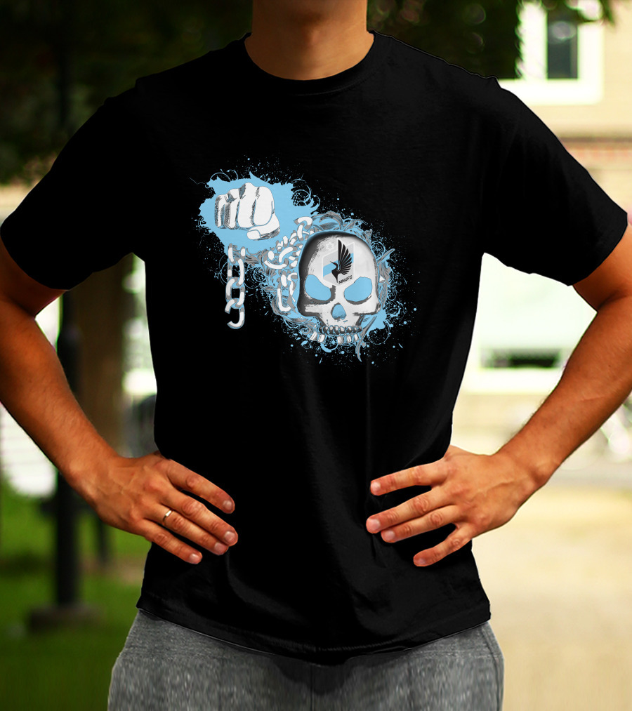 Fist Breaking Chains With Skull And Minnesota United Fc T-Shirt