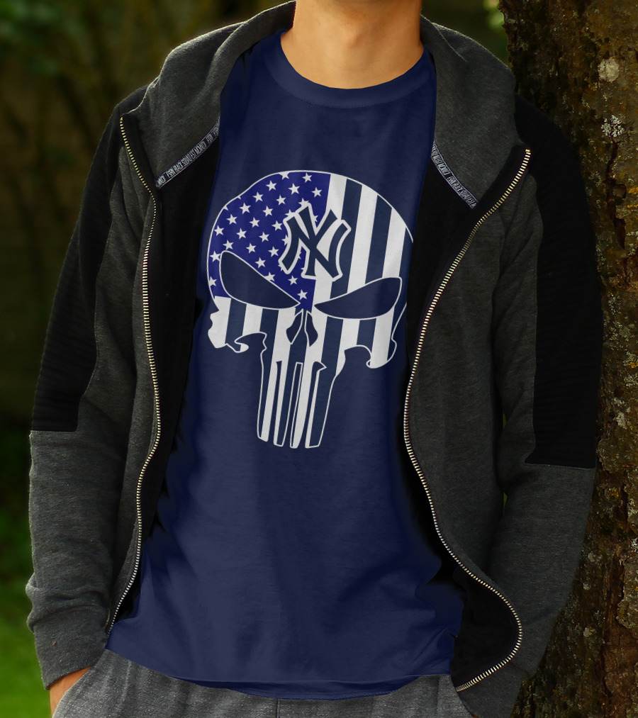 Yankees Logo American Flag Punisher Skull 1 T-Shirt