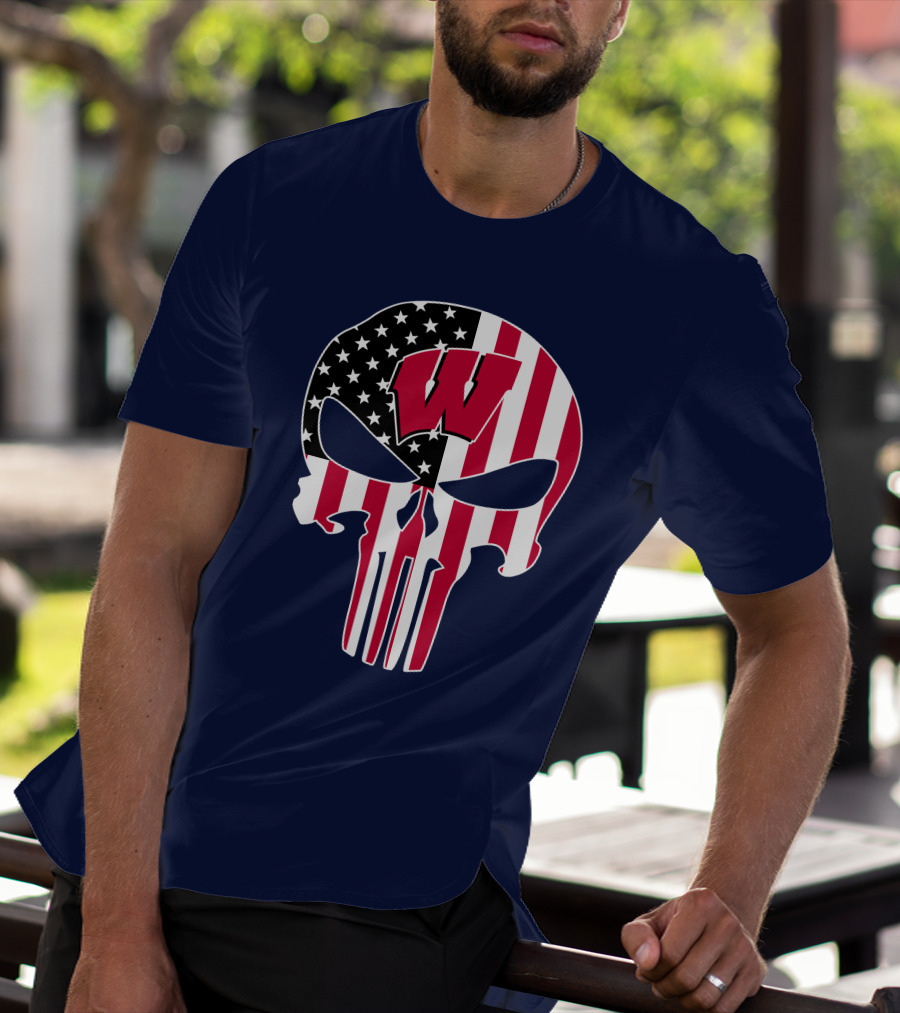 Wisconsin Badgers Punisher Skull American Flag T-Shirt