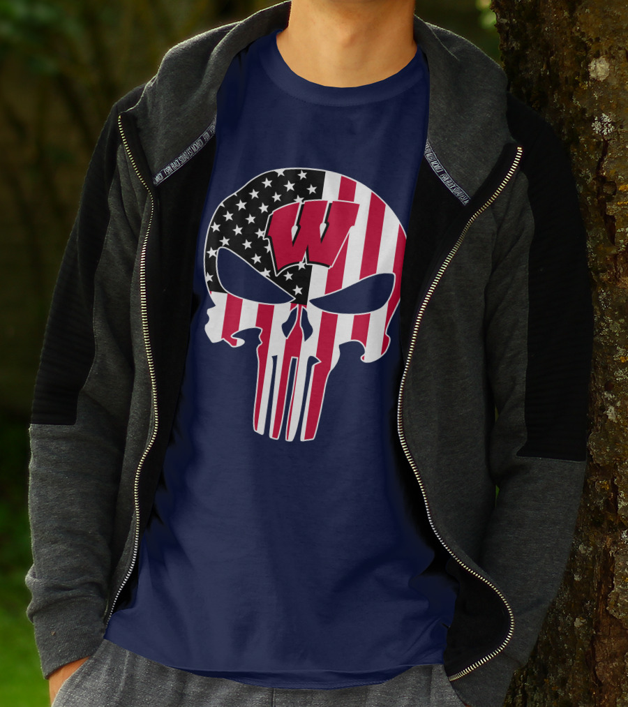 Wisconsin Badgers Punisher Skull American Flag T-Shirt