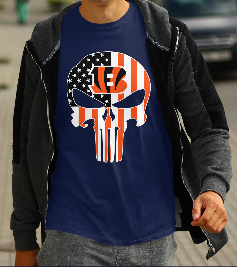 Cincinnati Bengals Skull Logo American Flag T-Shirt