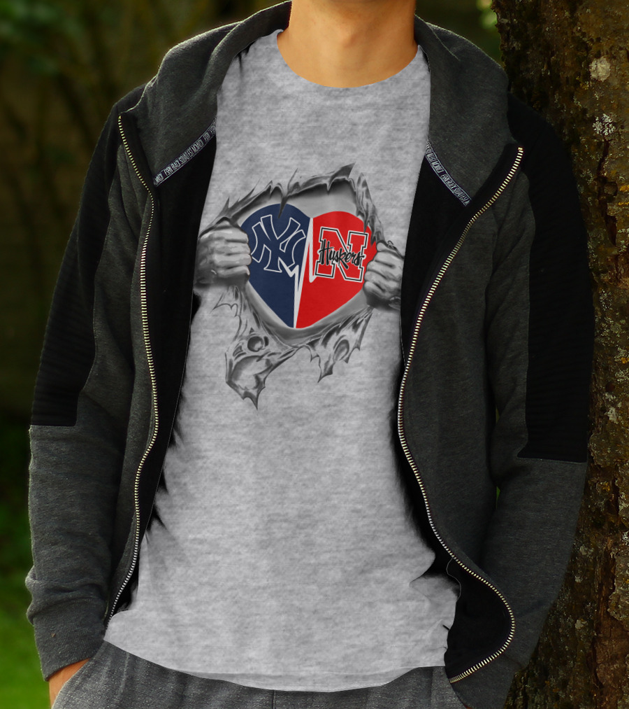 Yankees Huskers Nebraska Heart Torn Open T-Shirt