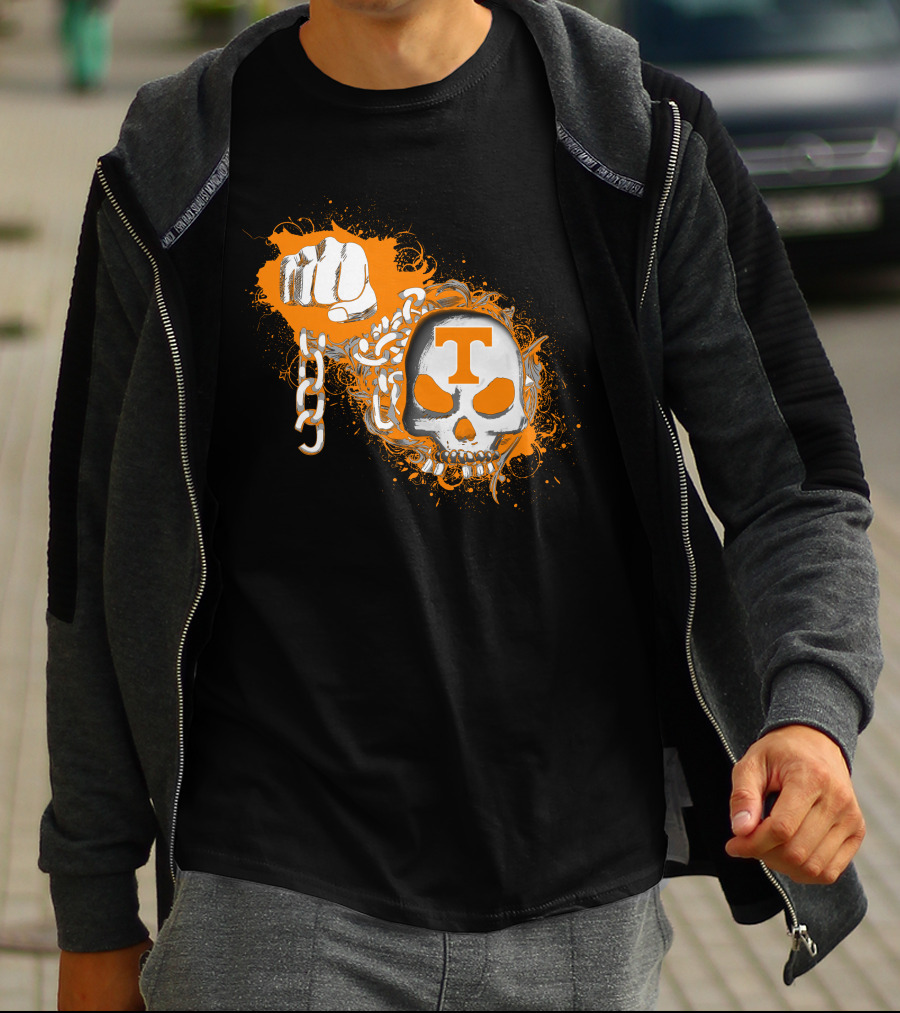 Tennessee Volunteers Skull And Fist With Chains And Orange T T-Shirt