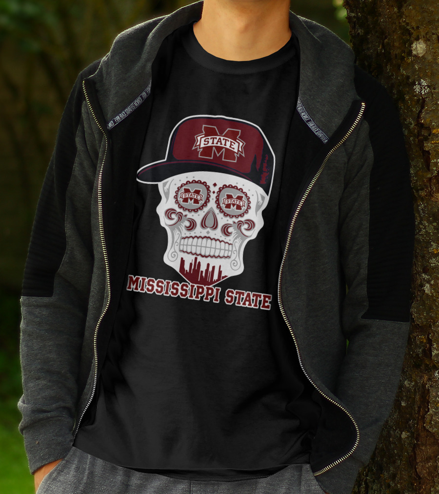 Mississippi State Bulldogs Skull With Hat 93 T-Shirt