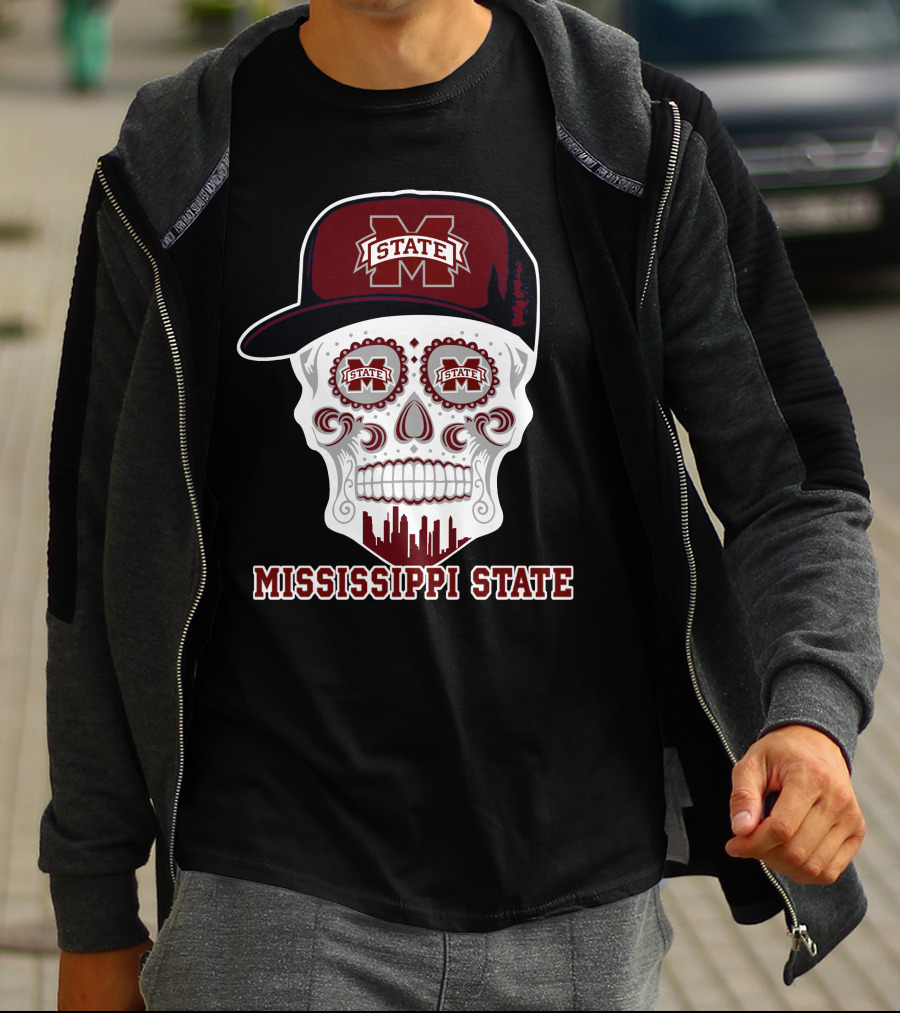 Mississippi State Bulldogs Skull With Hat 93 T-Shirt