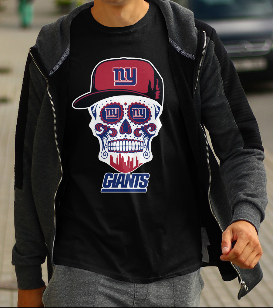 New York Giants Skull Cap City Silhouette Funny T-Shirt