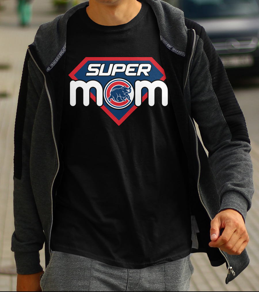 Super Mom Chicago Cubs Baseball Blue Red Shield Retro Elephant T-Shirt